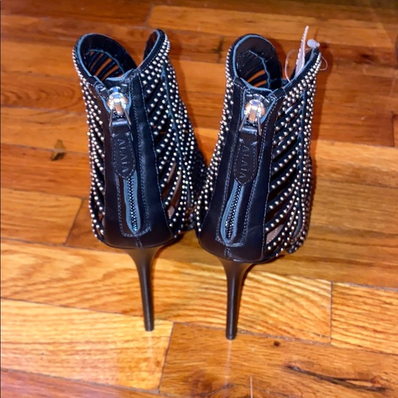 ALAIA STUDDED ANKLE BOOTS - Picture 3 of 8